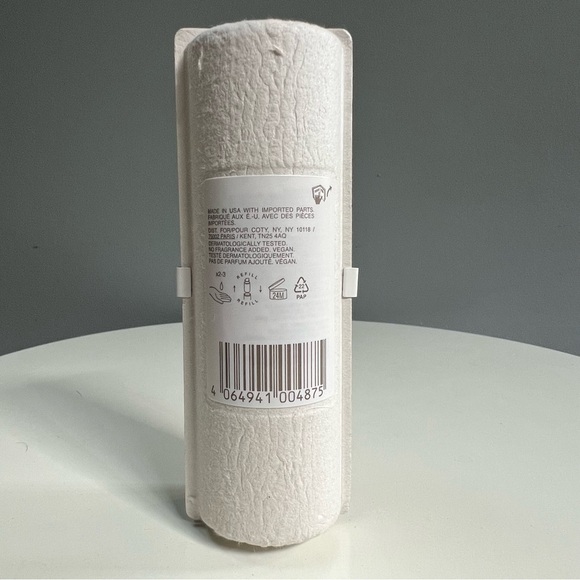 SKKN BY KIM Vitamin C8 Serum, a skincare product by Kim Kardashian Sealed. - Picture 2 of 2